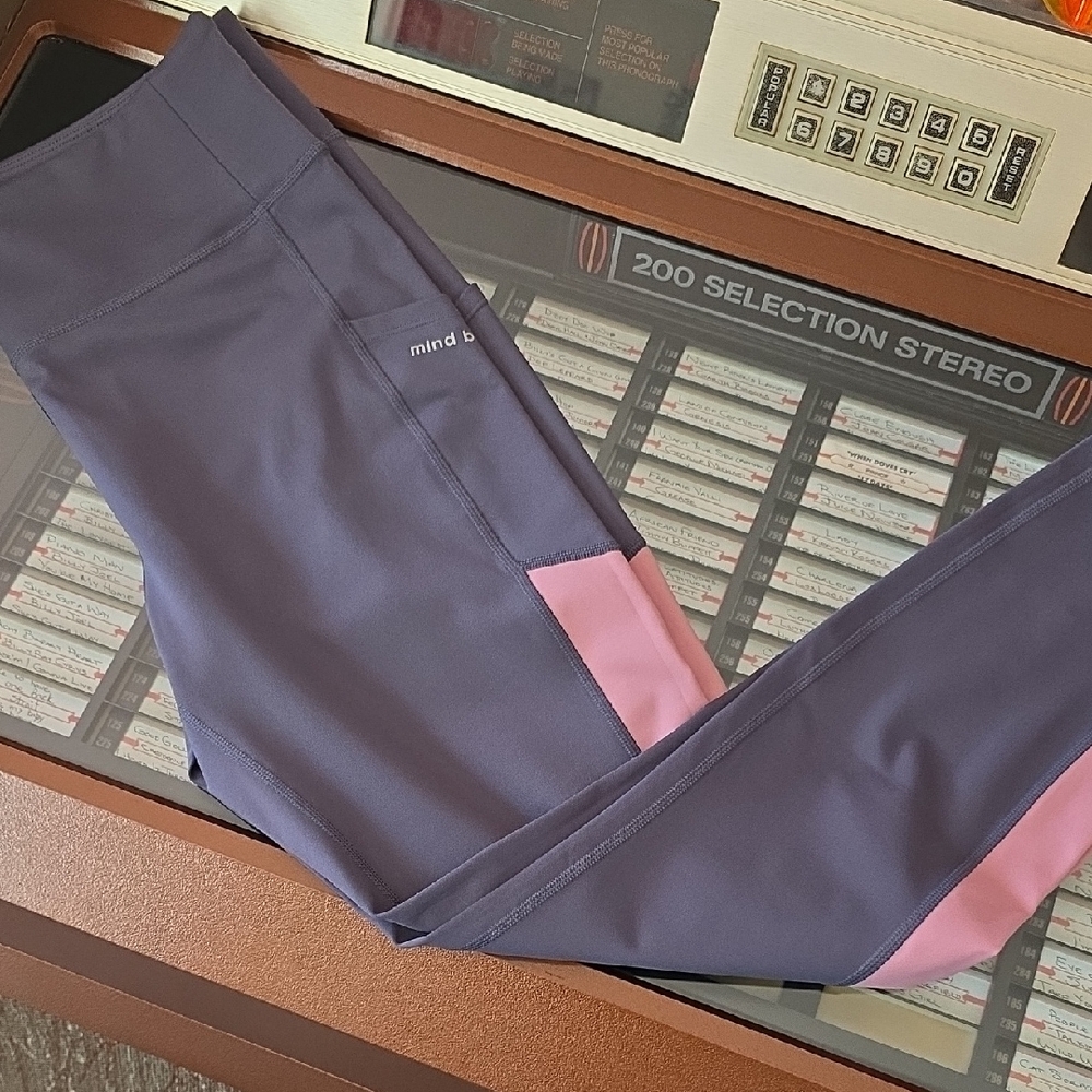 Mind Body And Love Purple and Pink Track Pants Womans Size Large Like New